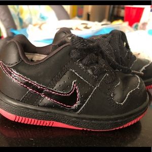 Toddler Nike sneakers